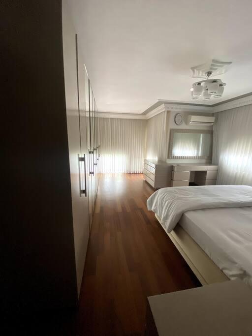 Sisli Nadide Sokak D:5 1+1 Daire İstanbul